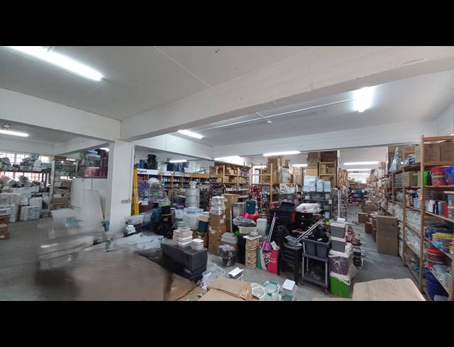 2,585M² BUILDING TO LET IN SALT RIVER